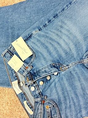 Universal Thread Light Blue High-Rise Button-Fly Jeans